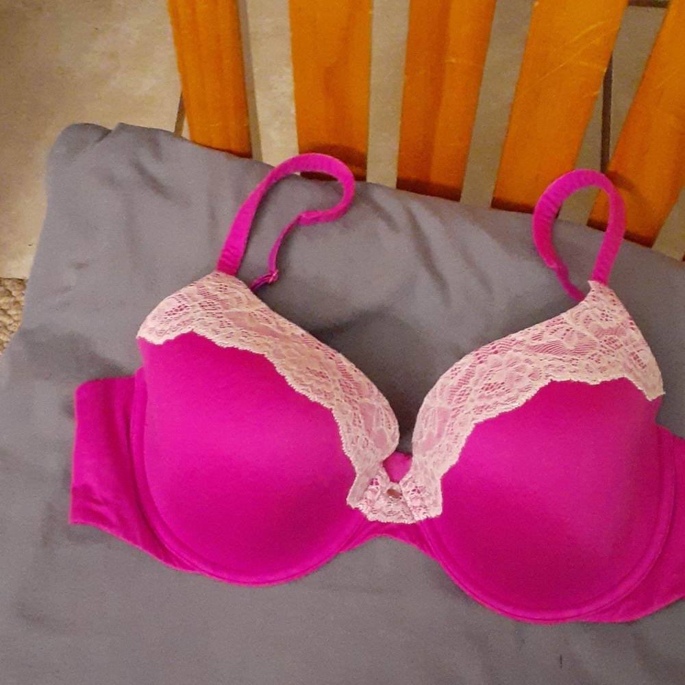 Victoria secret lined perfect coverage underwire b